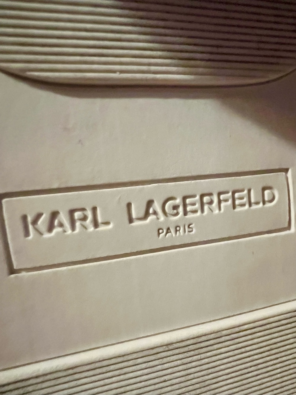 Karl Lagerfeld White Size 11 with Charms - Picture 6 of 16